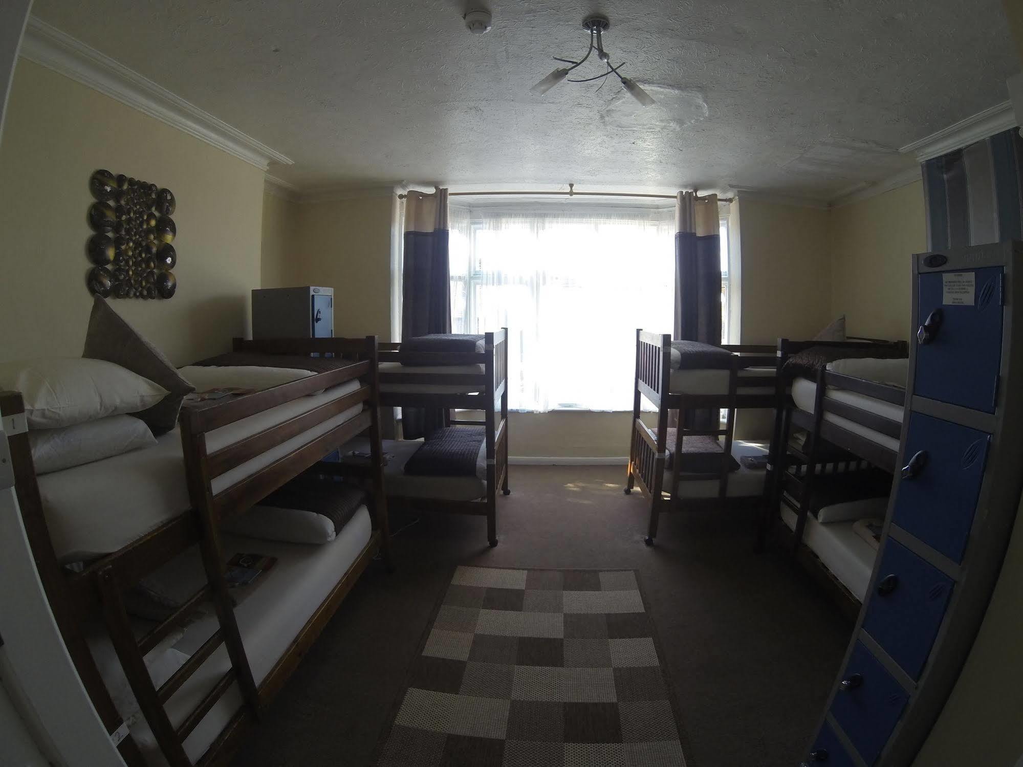 Kipps Backpackers Canterbury Bagian luar foto